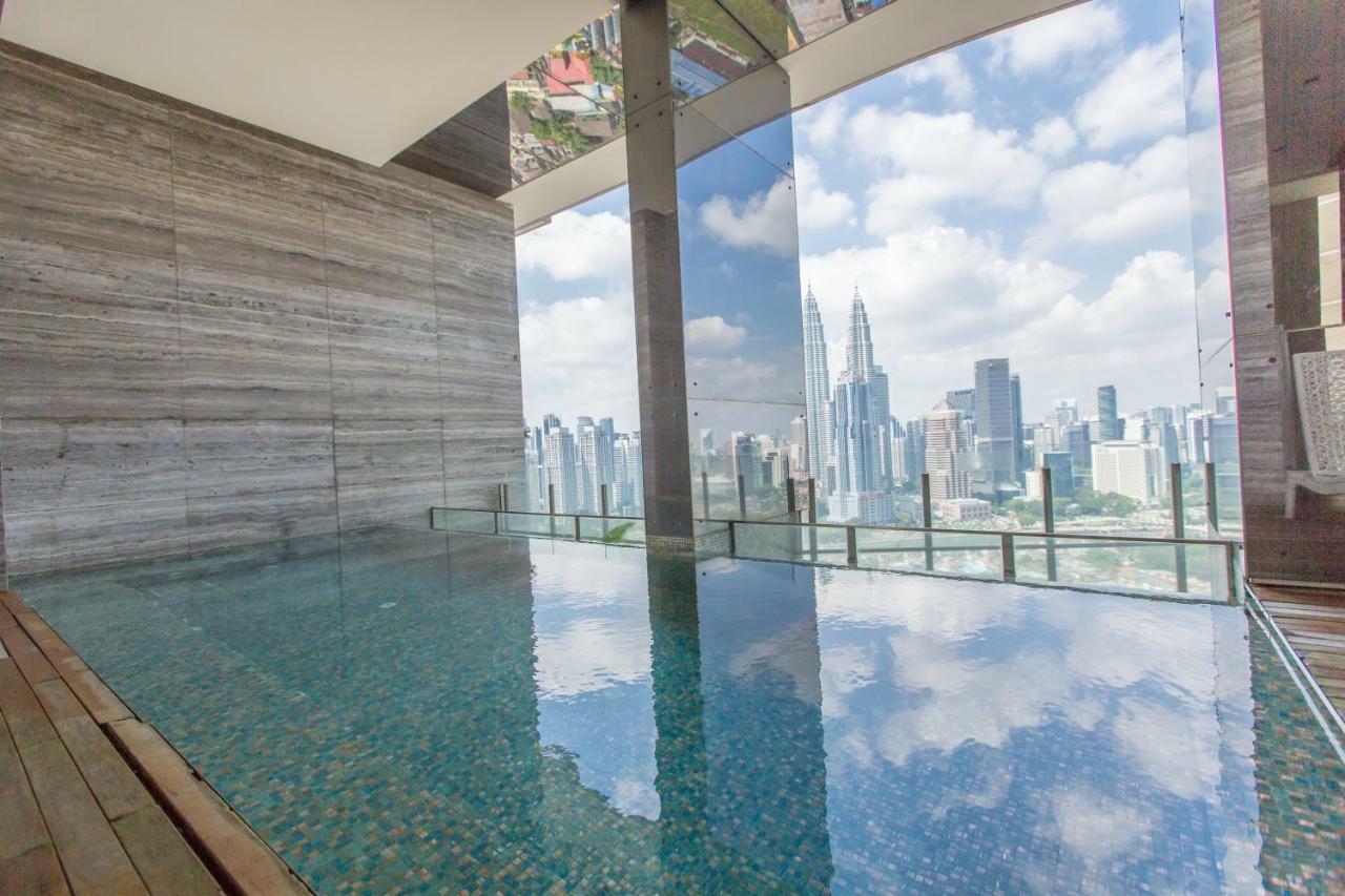 Lägenhet på 807 m² i KLCC, med 1 sovrum och 2 badrum  Kuala Lumpur Exteriör bild