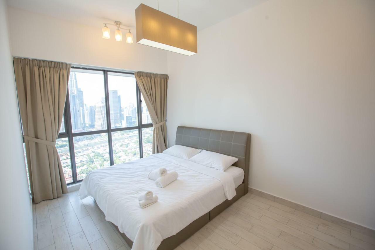 Lägenhet på 807 m² i KLCC, med 1 sovrum och 2 badrum  Kuala Lumpur Exteriör bild