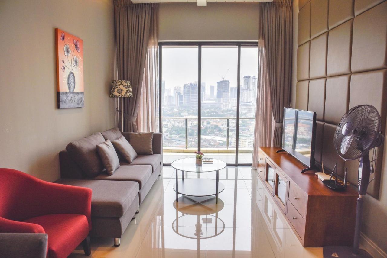 Lägenhet på 807 m² i KLCC, med 1 sovrum och 2 badrum  Kuala Lumpur Exteriör bild
