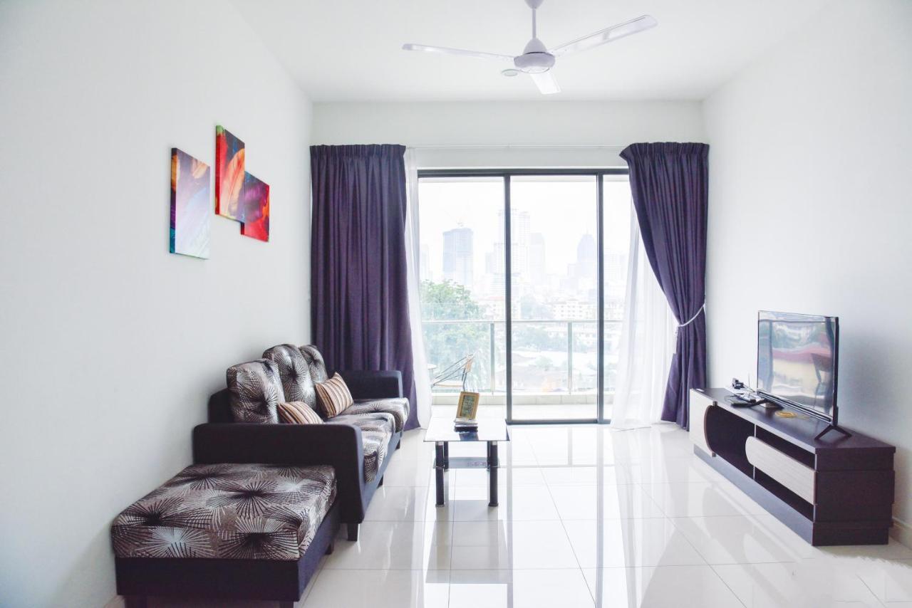 Lägenhet på 807 m² i KLCC, med 1 sovrum och 2 badrum  Kuala Lumpur Exteriör bild